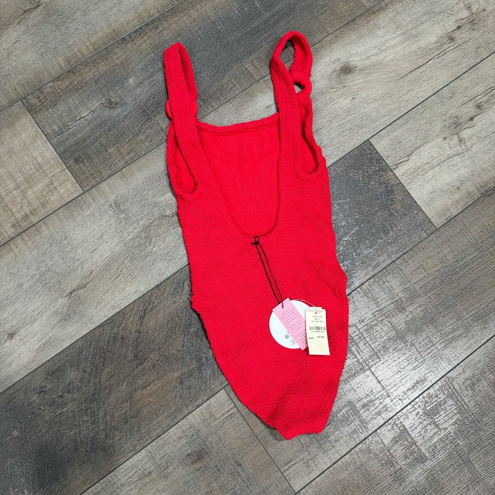 Hunza G Domino one piece swimsuit in red NWT - Picture 5 of 7